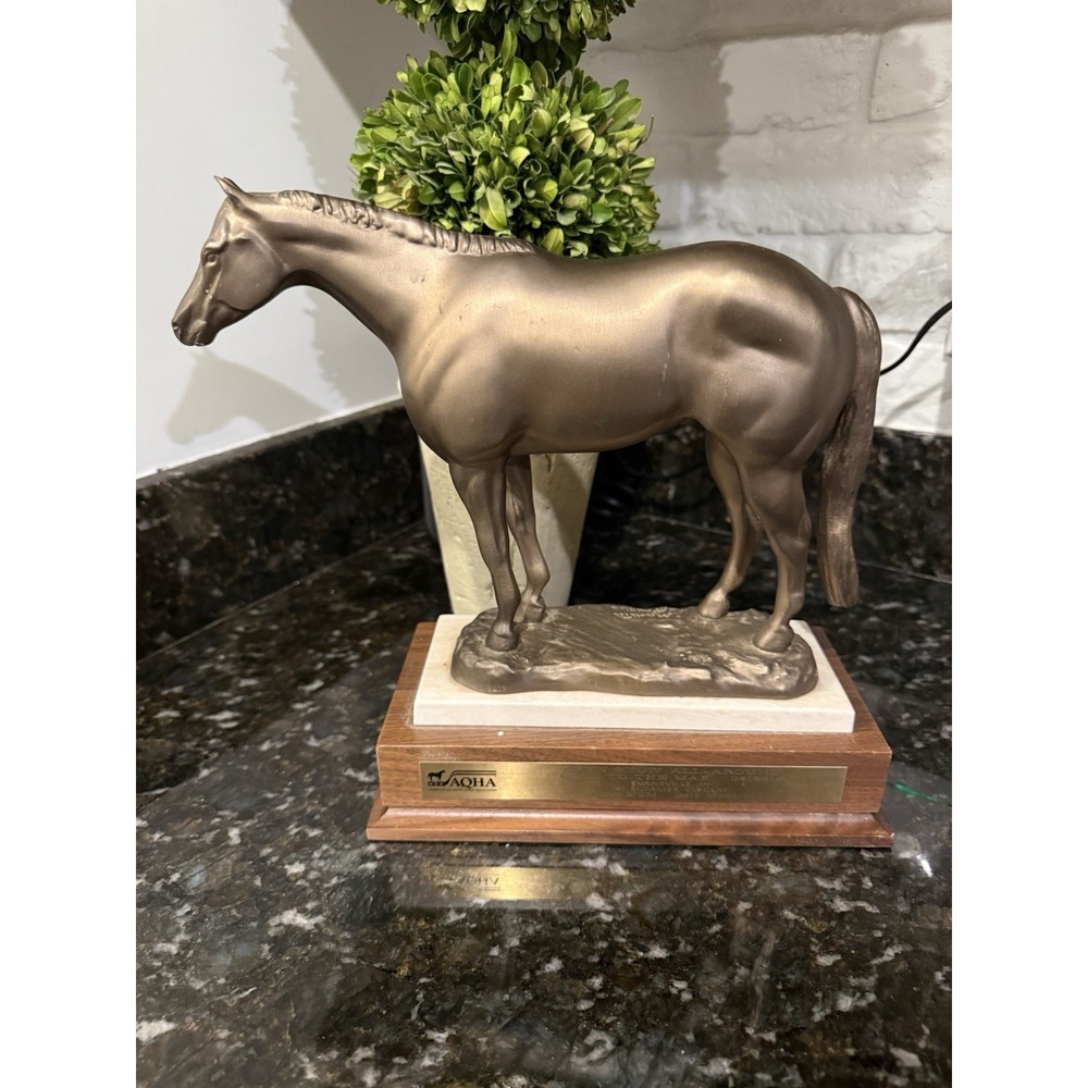 Marrita McMillan AQHA Quarter Horse Trophy Sculpture R.S. Owens 2001 Award